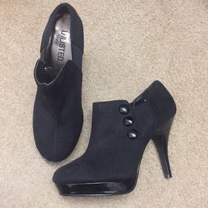 Ankle bootie